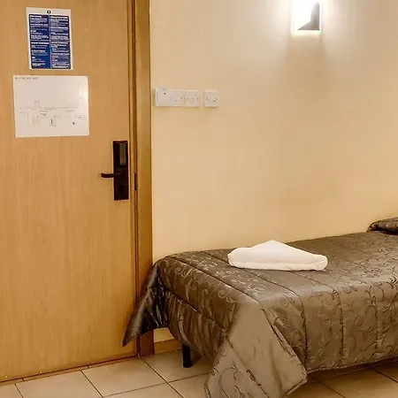 Hotel Sliema Chalet Hotel 3*