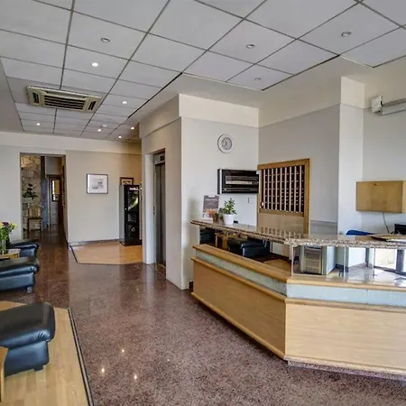 斯丽马小木屋酒店 斯利马