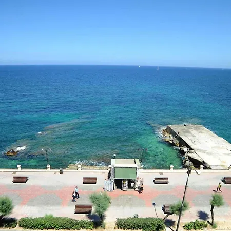 Szálloda Sliema Chalet Hotel 3*
