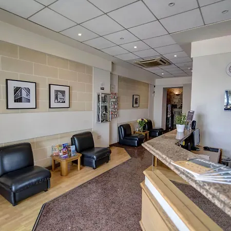 Szálloda Sliema Chalet Hotel