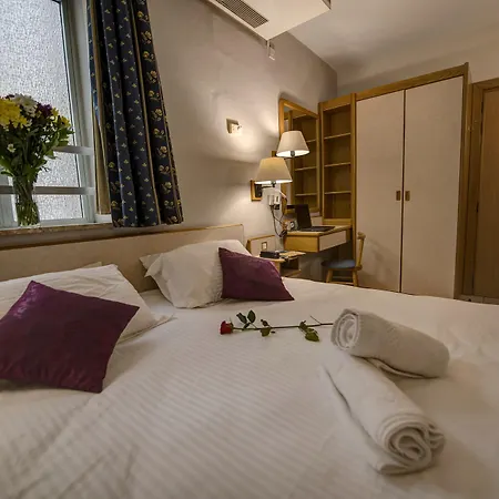 Sliema Chalet Hotel Szálloda