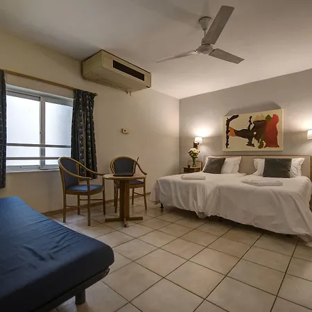 Sliema Chalet Hotel
