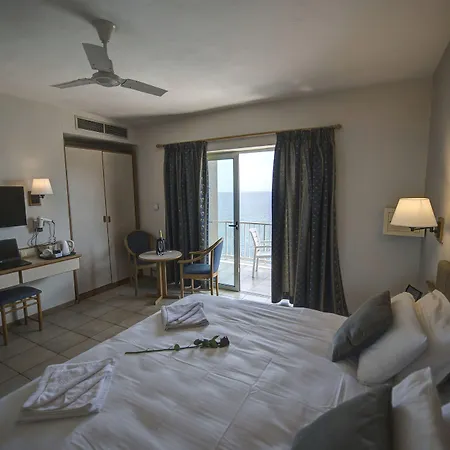 斯丽马小木屋酒店