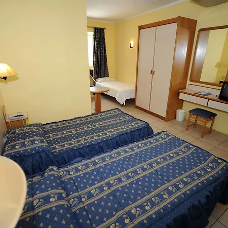 Sliema Chalet Hotel 3*