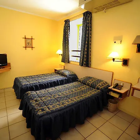 Sliema Chalet Hotel 3*
