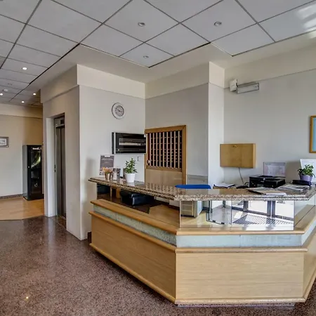 Sliema Chalet Hotel Hotel 3*