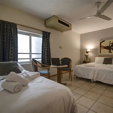 斯丽马小木屋酒店 3* 斯利马