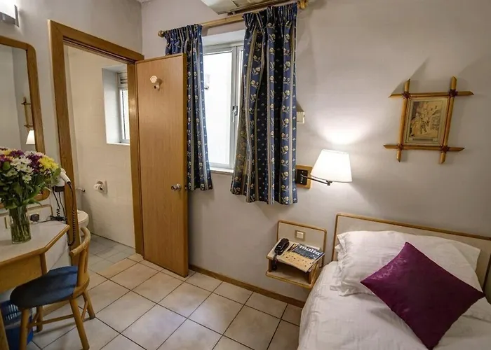 Sliema Chalet Hotel Hotel 3*