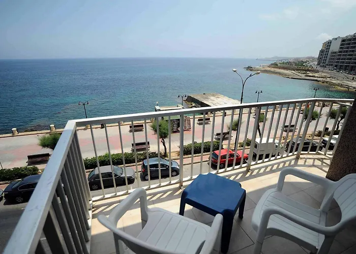Szálloda Sliema Chalet Hotel