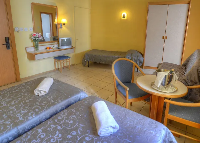 Sliema Chalet Hotel Szálloda 3*