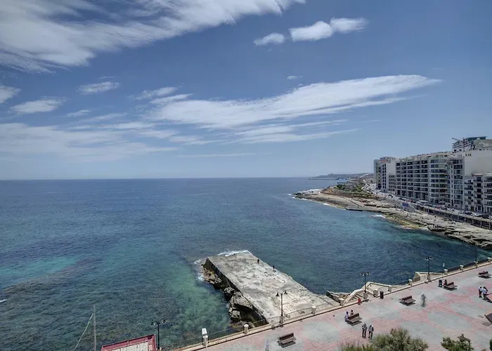 Sliema Chalet Hotel