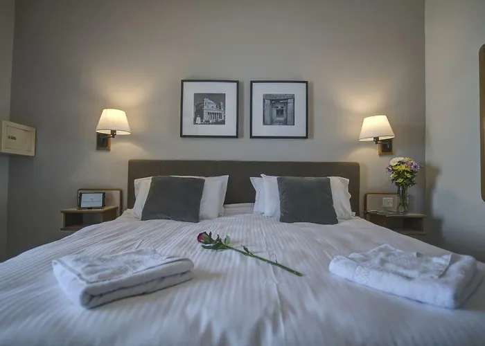 Sliema Chalet Hotel Szálloda