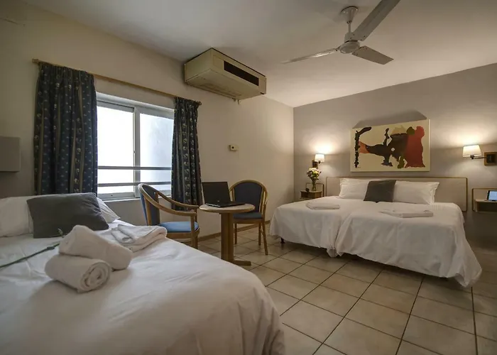 Szálloda Sliema Chalet Hotel 3*