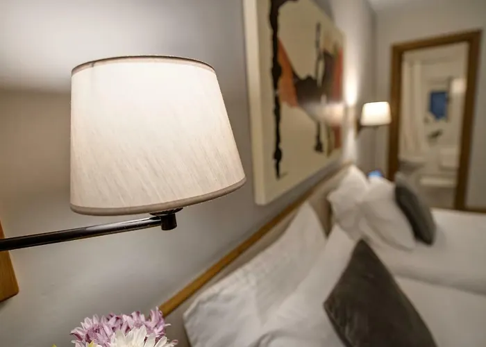 Sliema Chalet Hotel Отель 3*