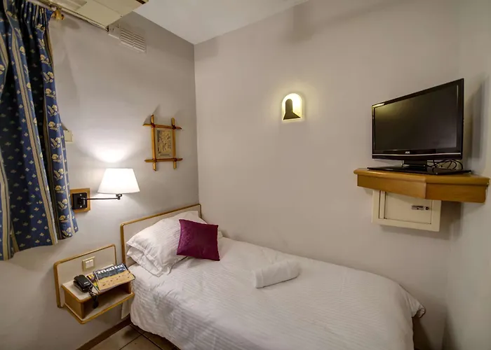 Szálloda Sliema Chalet Hotel Sliema