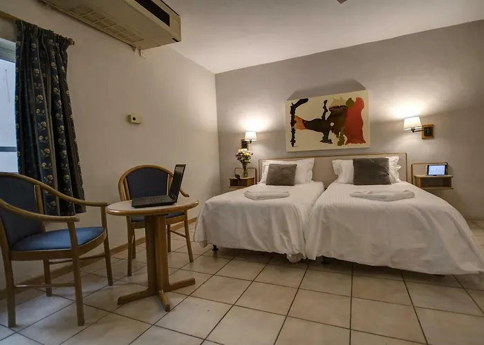 Hotel Sliema Chalet Hotel 3*