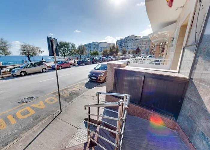 Hotel Sliema Chalet Hotel